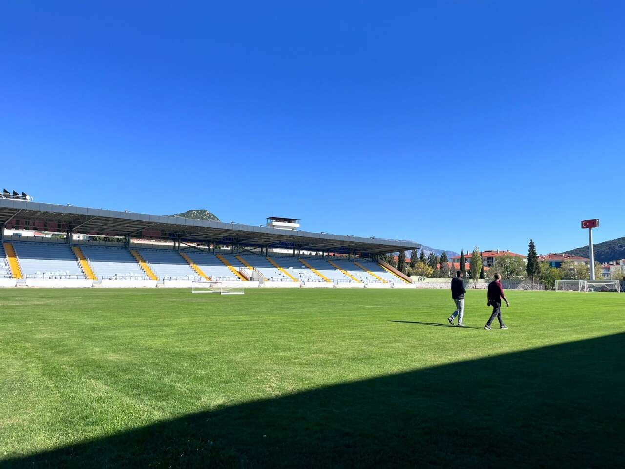 Muğla Valisi Dr. İdris Akbıyık: “Stadyum Pazar Günkü Maça Hazır” 10